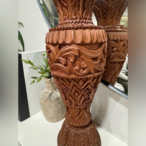 Vintage tall hand‎ carved wood India pedestal candle holder - Picture 2 of 6